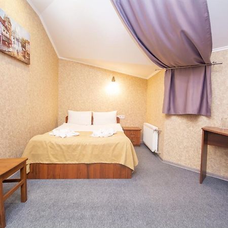 Hotel Три Сімки Wyszogród Zewnętrze zdjęcie