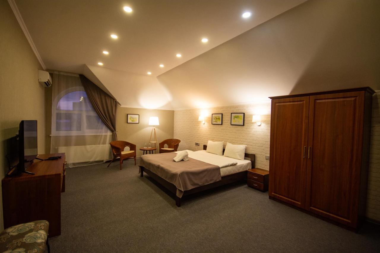 Hotel Три Сімки Wyszogród Zewnętrze zdjęcie