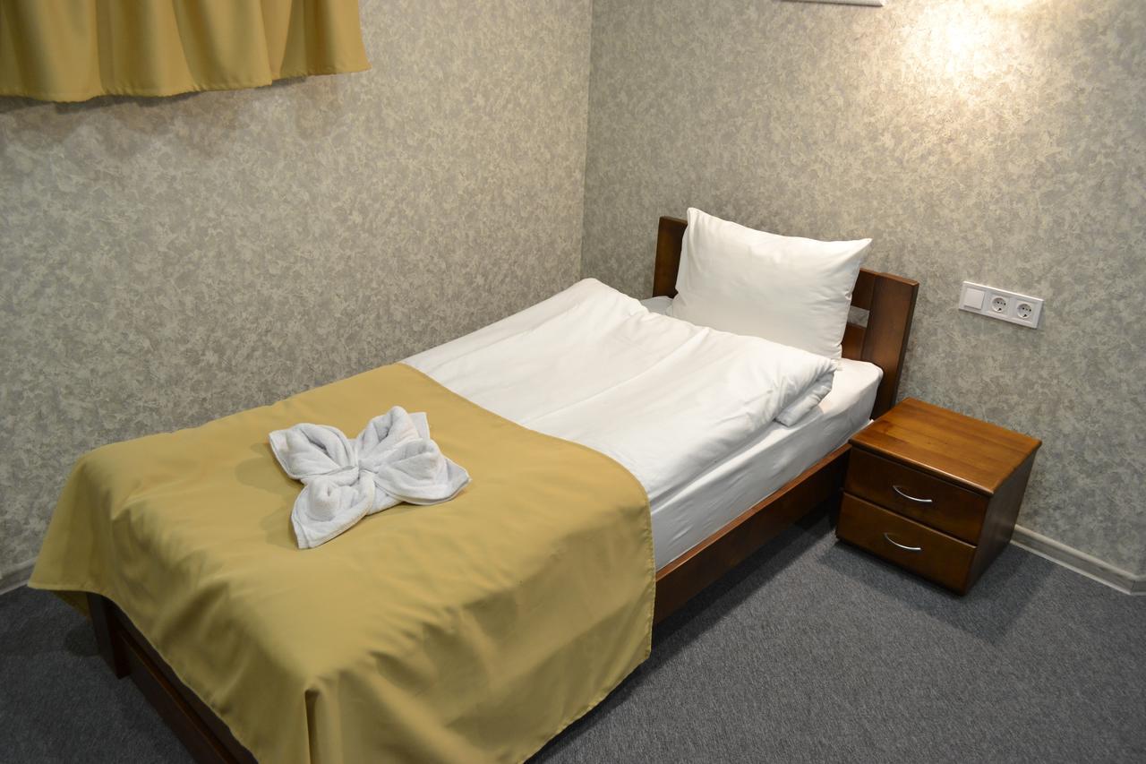 Hotel Три Сімки Wyszogród Zewnętrze zdjęcie