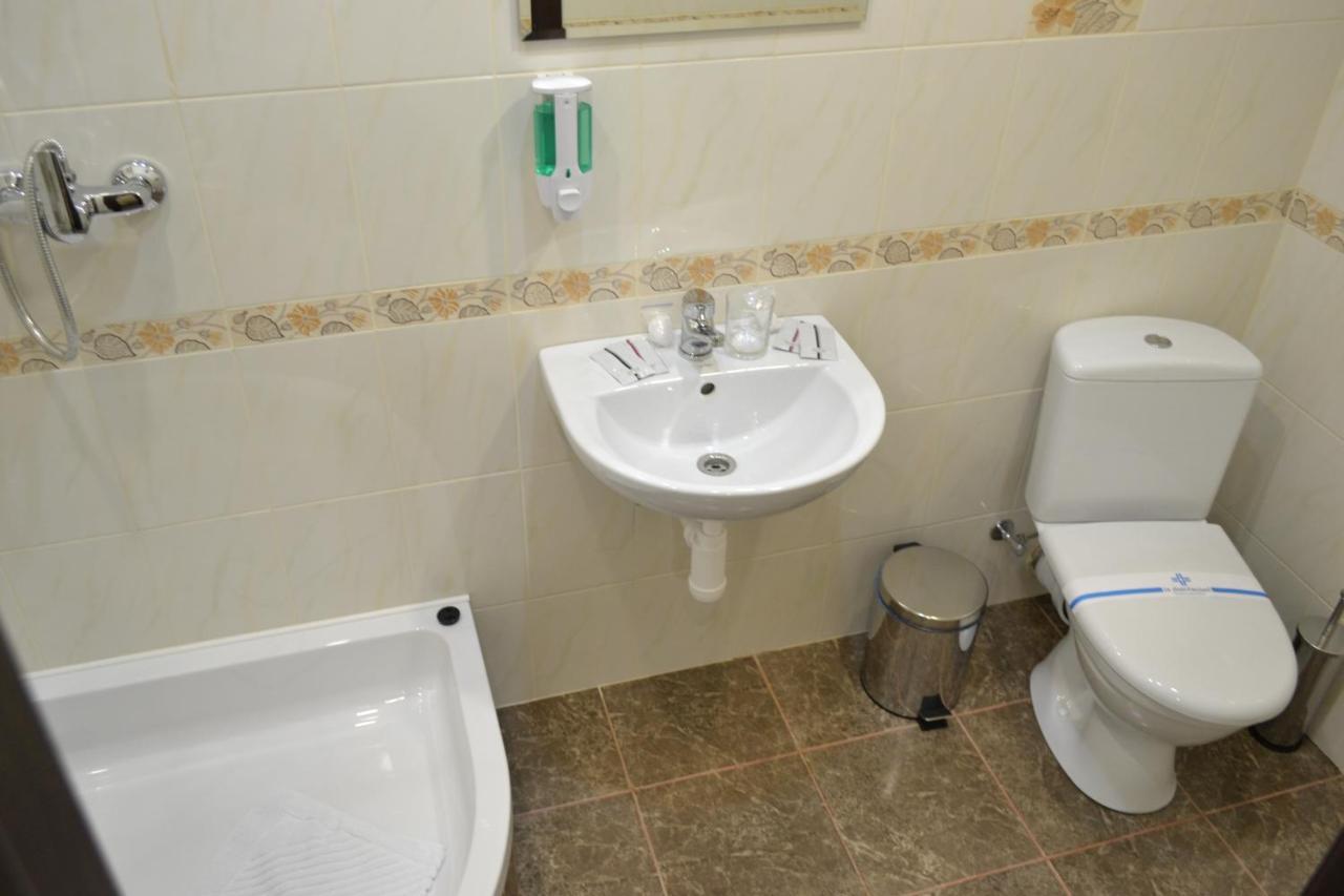 Hotel Три Сімки Wyszogród Zewnętrze zdjęcie